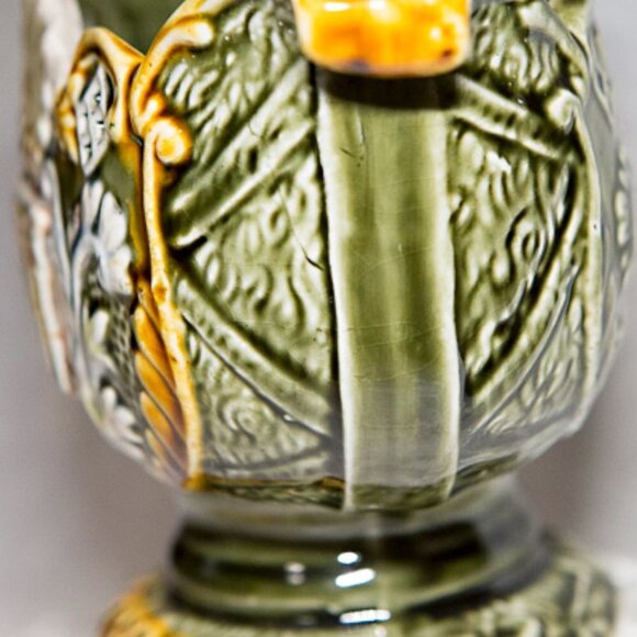 Antique European Majolica Pedestal Vase 19th Century - Picture 5 of 15